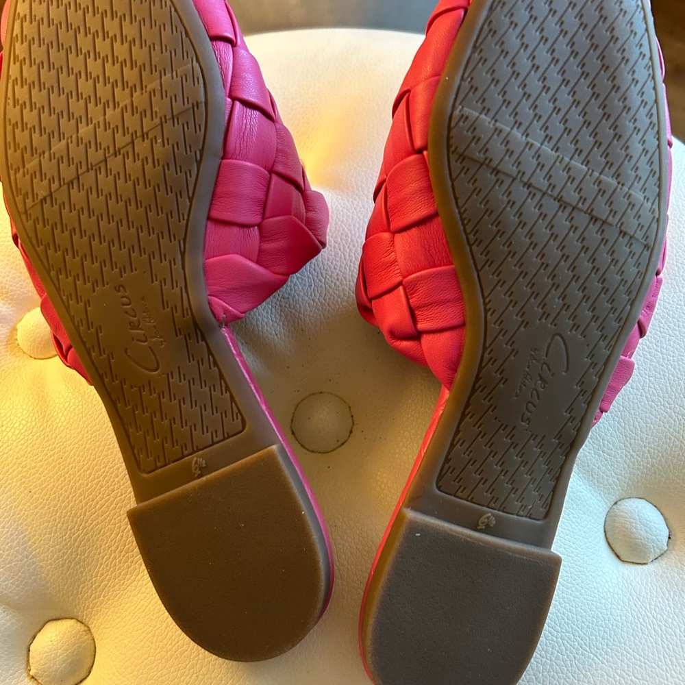 Sam Edelman Pink NWT - never worn cute flats! Size 6.5 shoes - Picture 4 of 5